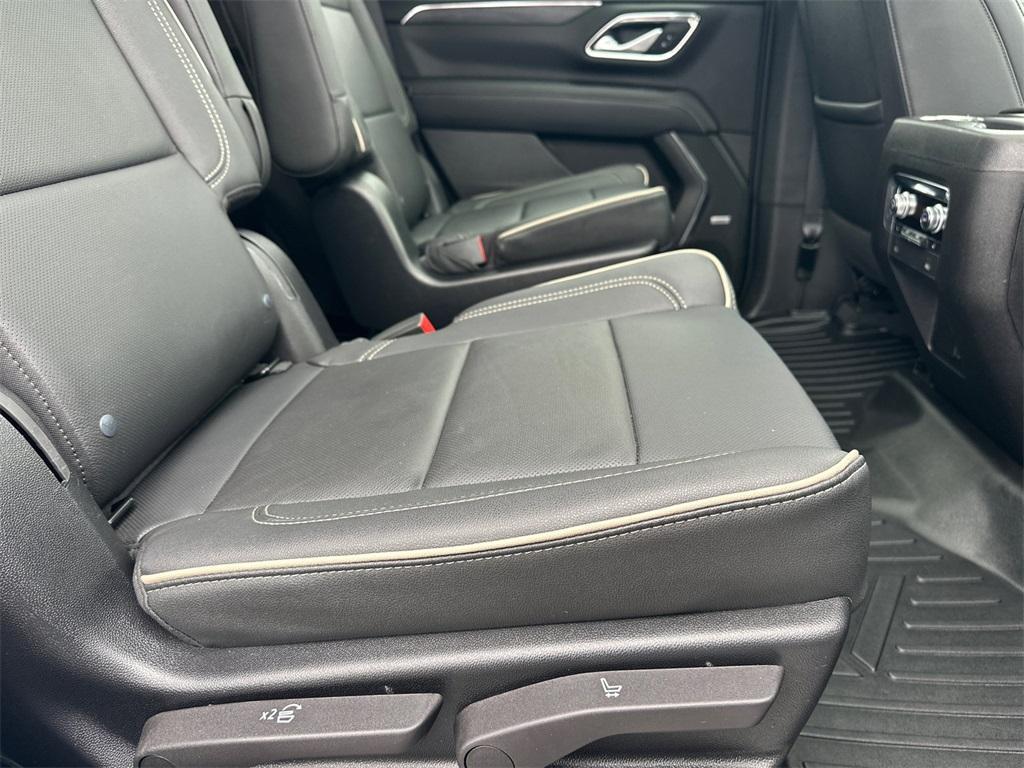 used 2022 GMC Yukon car, priced at $52,489