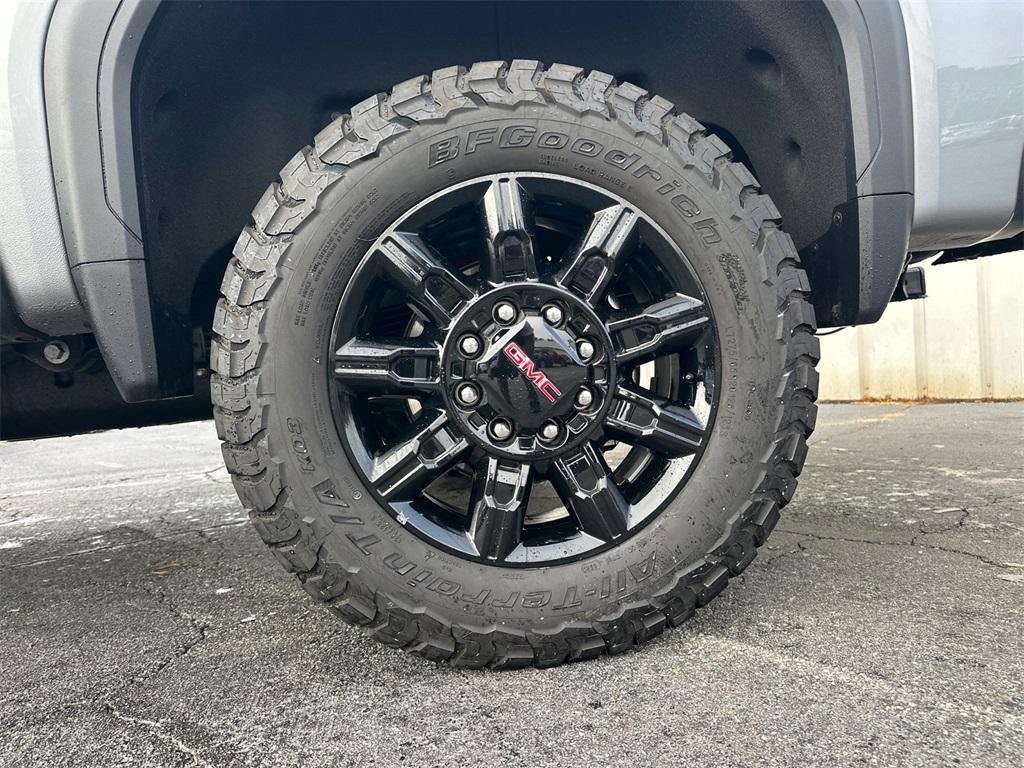 used 2025 GMC Sierra 2500 car, priced at $75,248