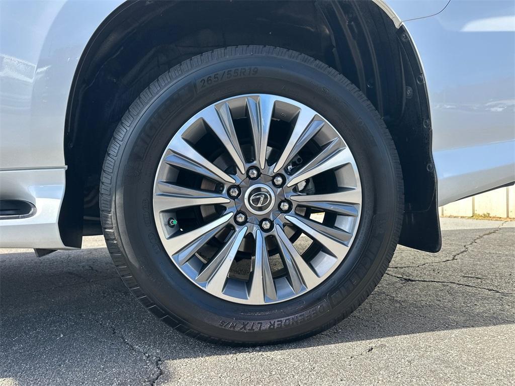 used 2020 Lexus GX 460 car, priced at $37,218