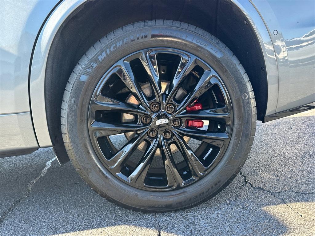 used 2023 Cadillac XT6 car, priced at $42,987