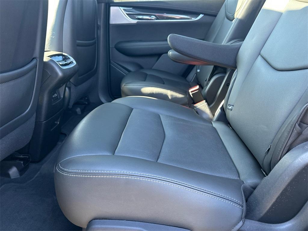 used 2023 Cadillac XT6 car, priced at $42,987