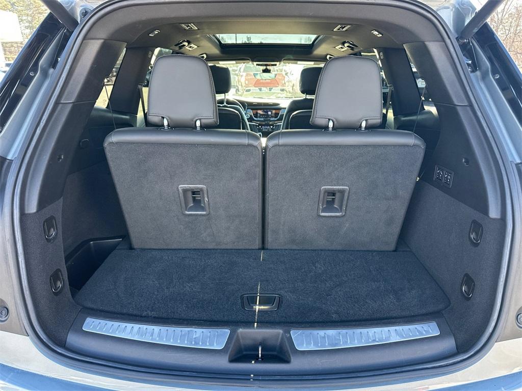 used 2023 Cadillac XT6 car, priced at $42,987