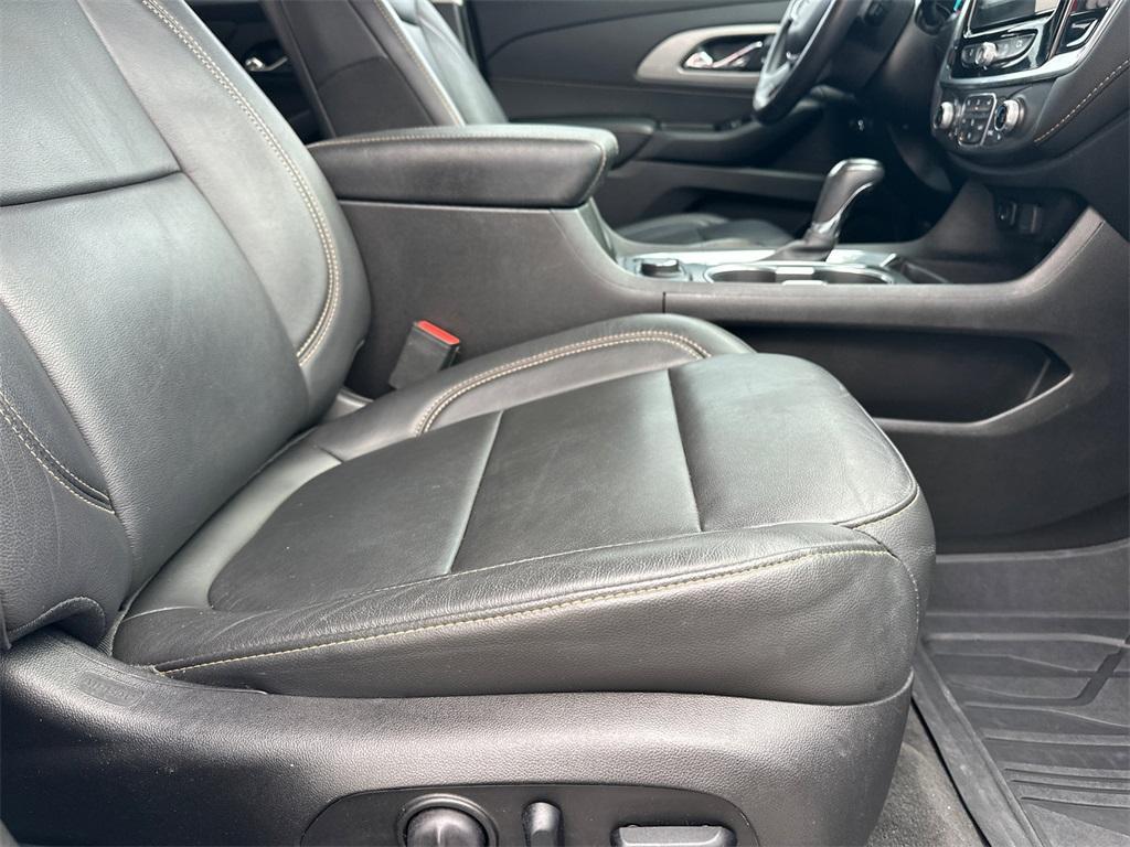 used 2019 Chevrolet Traverse car, priced at $21,339