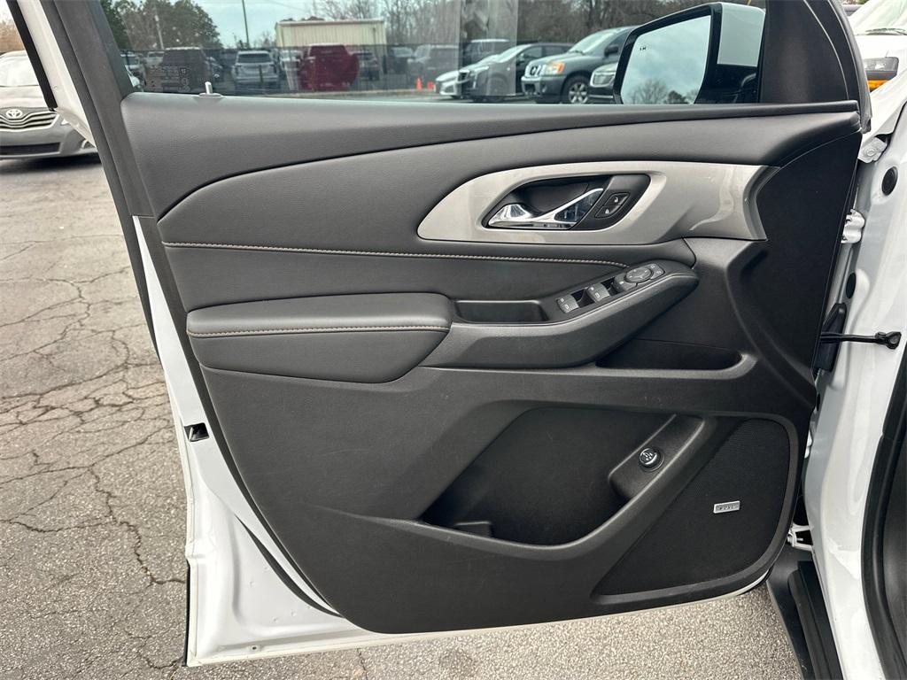 used 2019 Chevrolet Traverse car, priced at $21,339