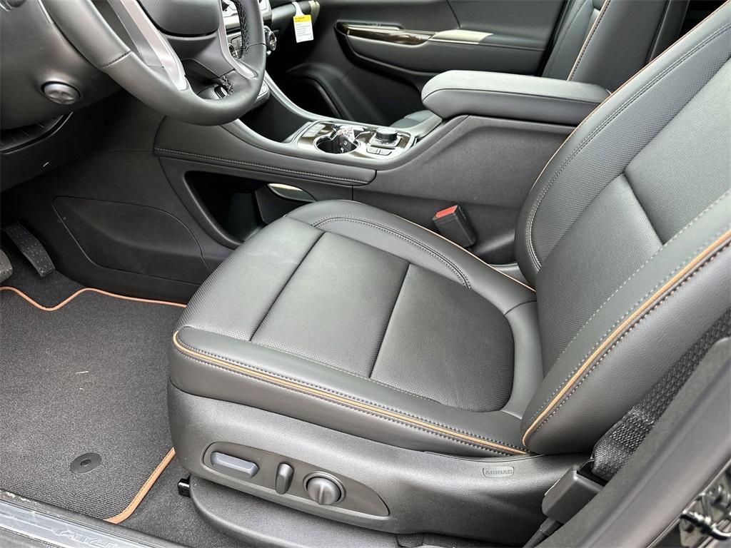 new 2023 GMC Acadia car, priced at $45,375