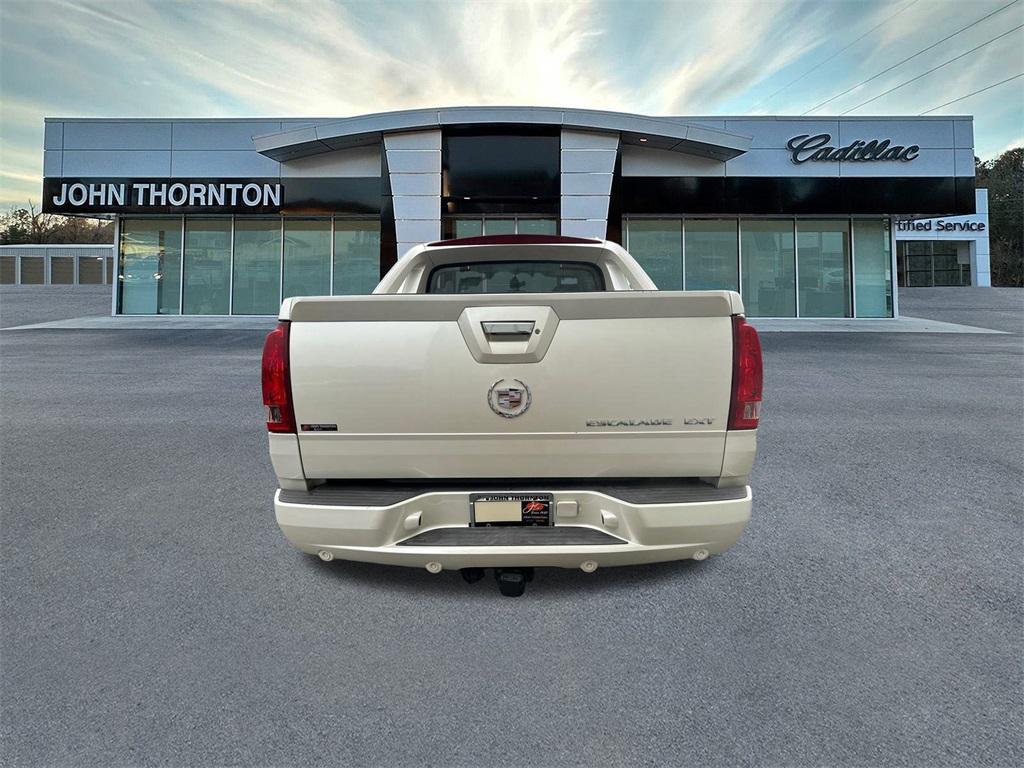 used 2006 Cadillac Escalade EXT car, priced at $22,886