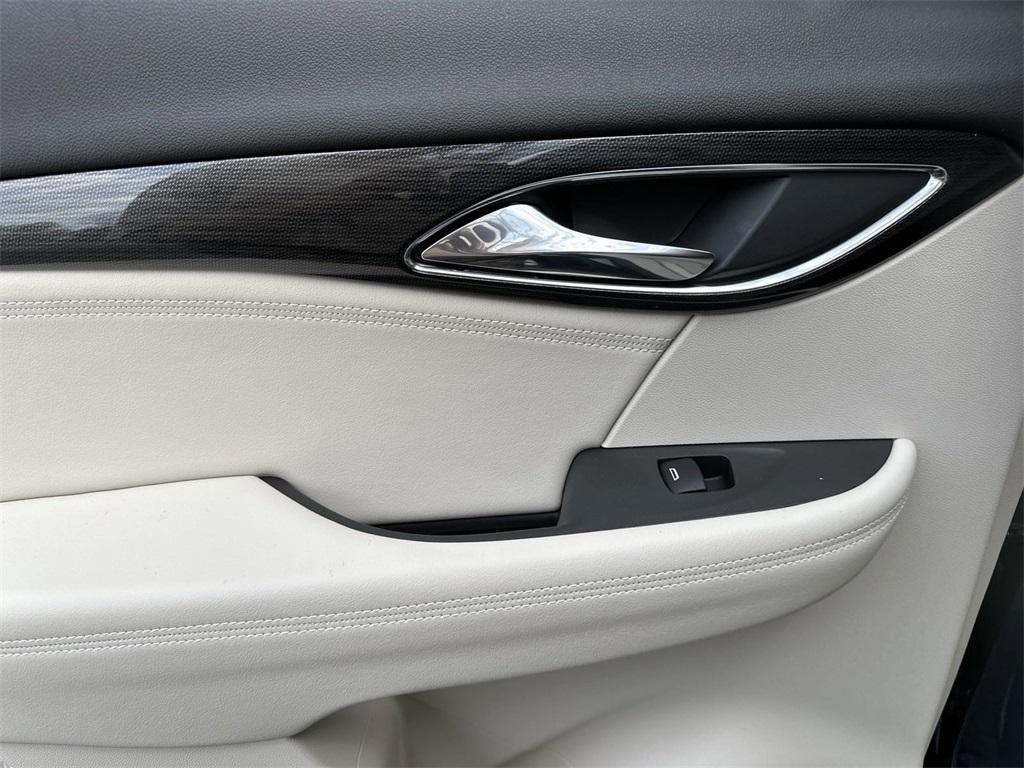 new 2023 Buick Envision car, priced at $30,215