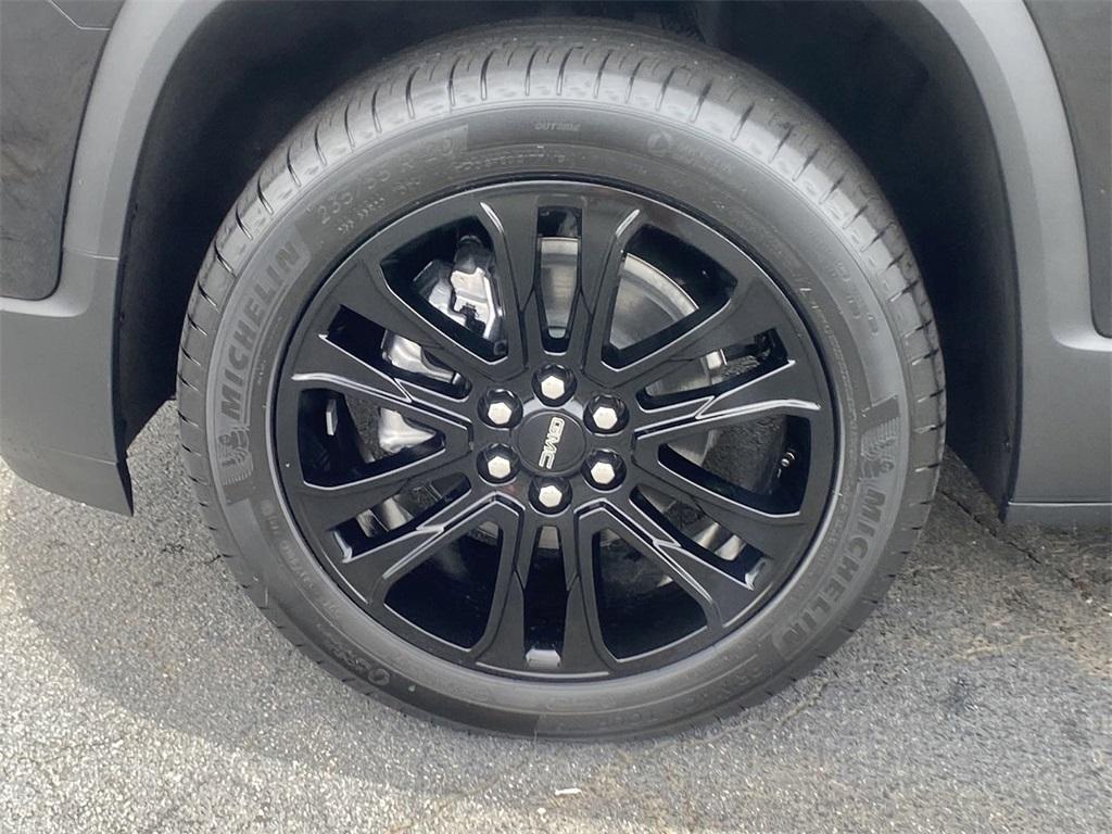 new 2023 GMC Acadia car, priced at $37,070