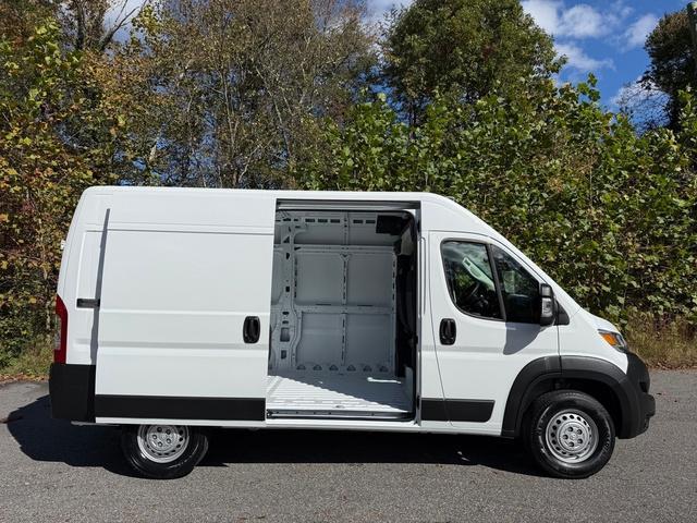 new 2026 Ram ProMaster 2500 car, priced at $47,675