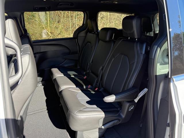 new 2026 Chrysler Pacifica car, priced at $42,690