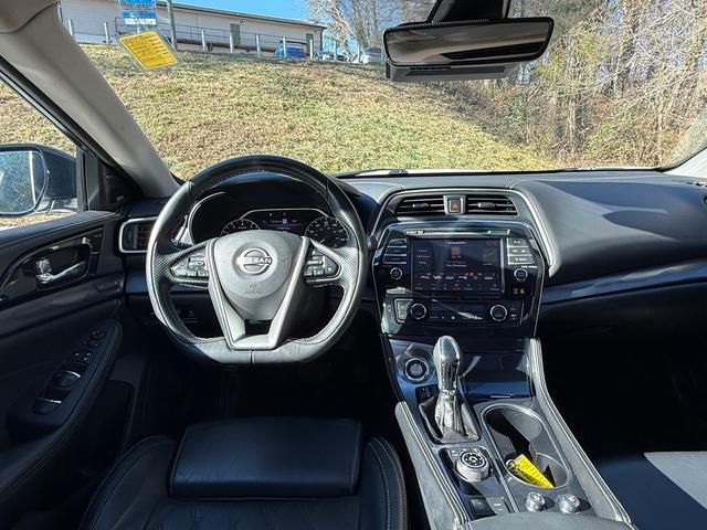 used 2023 Nissan Maxima car, priced at $29,999