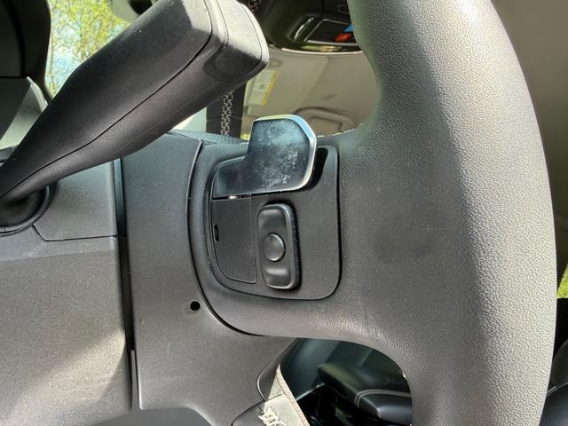 used 2023 Jeep Grand Cherokee car, priced at $31,999