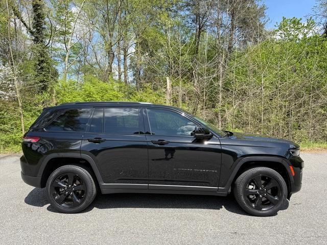used 2023 Jeep Grand Cherokee car, priced at $31,999