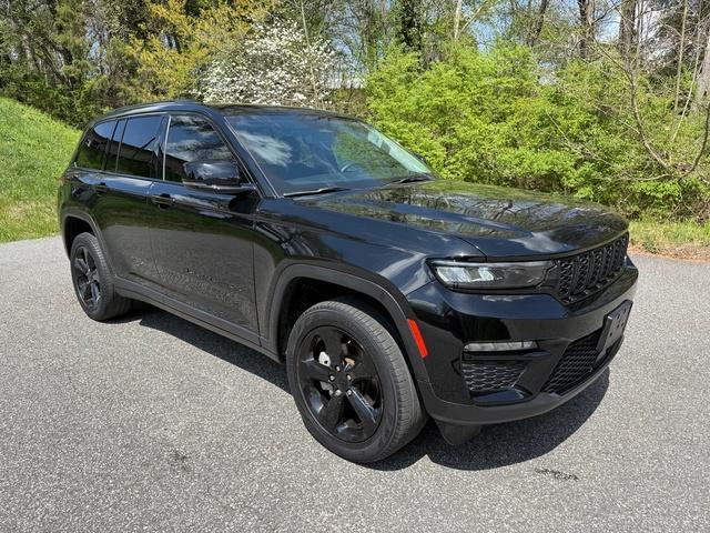 used 2023 Jeep Grand Cherokee car, priced at $31,999