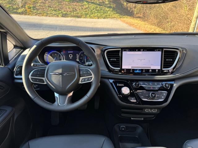 used 2025 Chrysler Pacifica car, priced at $36,999