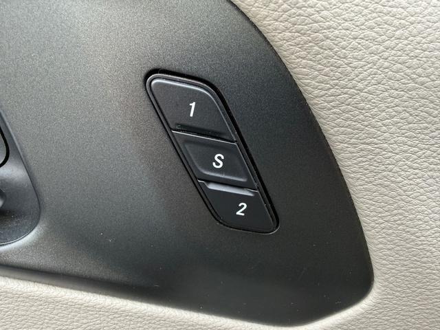 used 2021 Chrysler Pacifica Hybrid car, priced at $16,999