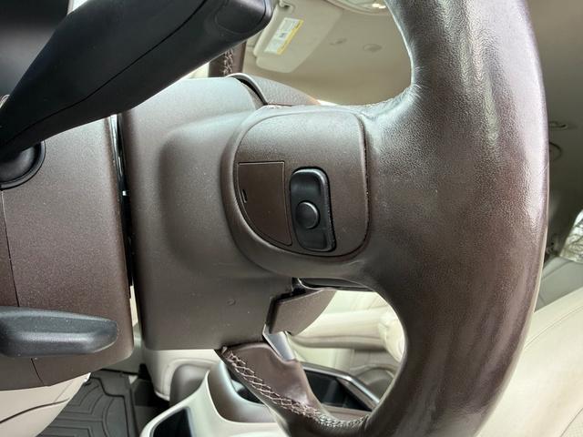 used 2021 Chrysler Pacifica Hybrid car, priced at $16,999