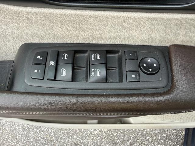 used 2021 Chrysler Pacifica Hybrid car, priced at $16,999