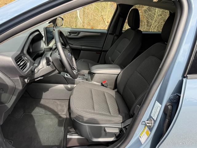 used 2025 Ford Escape car, priced at $24,999