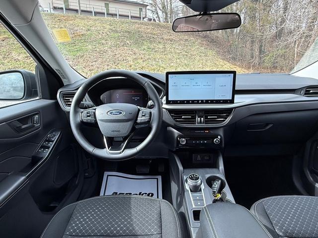 used 2025 Ford Escape car, priced at $24,999