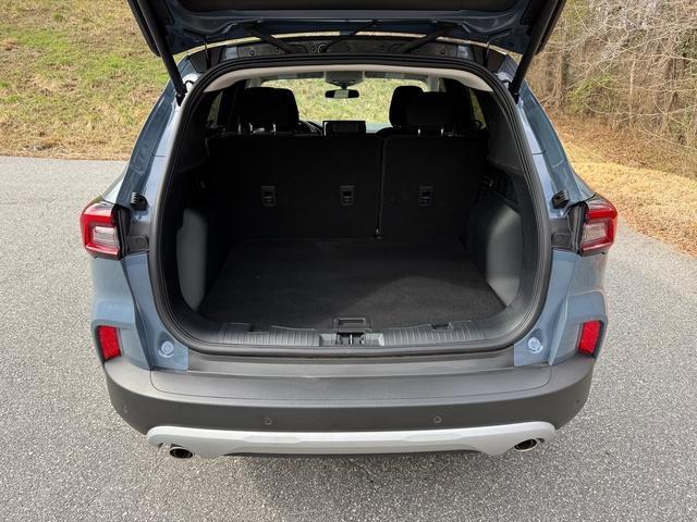 used 2025 Ford Escape car, priced at $24,999