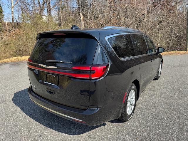 used 2021 Chrysler Pacifica car, priced at $21,999