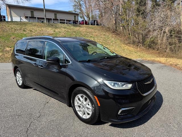 used 2021 Chrysler Pacifica car, priced at $21,999