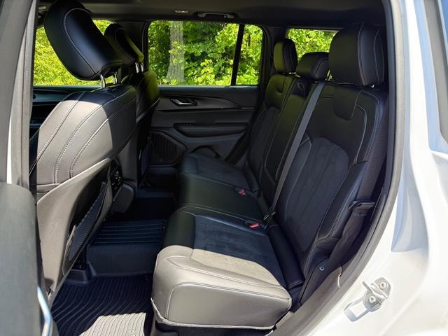 used 2025 Jeep Grand Cherokee car, priced at $35,500