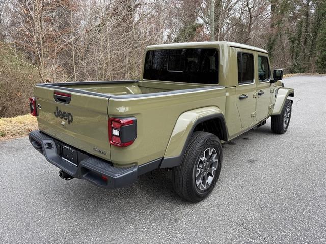 new 2026 Jeep Gladiator car, priced at $50,999