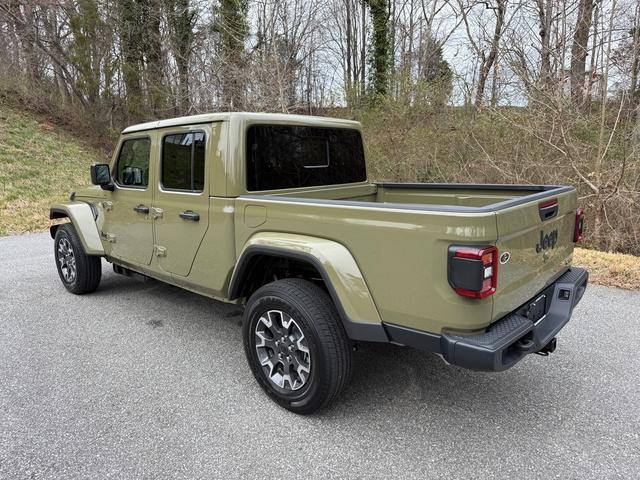 new 2026 Jeep Gladiator car, priced at $50,999