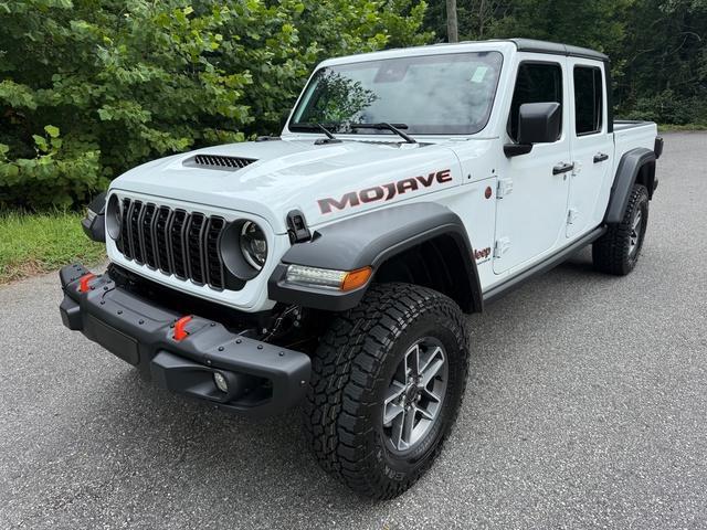 new 2025 Jeep Gladiator car, priced at $48,999