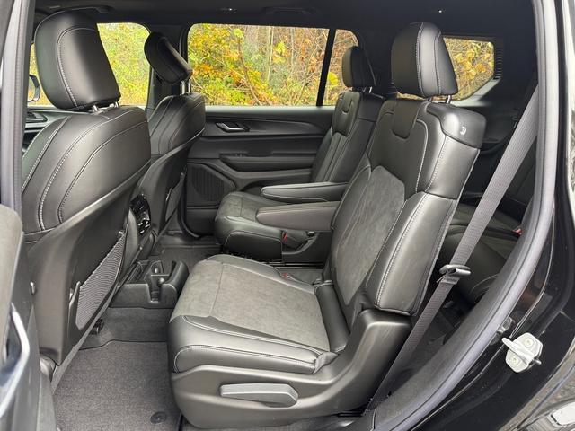 new 2025 Jeep Grand Cherokee L car, priced at $42,590