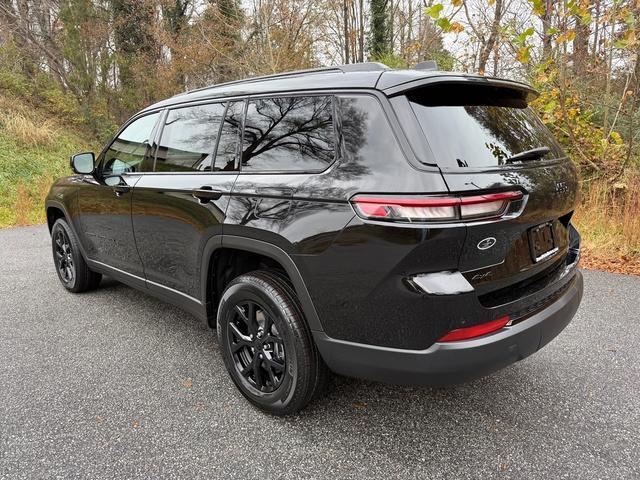 new 2025 Jeep Grand Cherokee L car, priced at $42,590