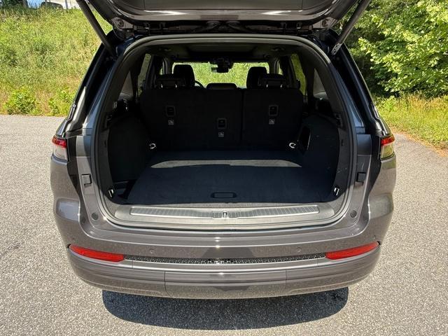 new 2026 Jeep Grand Cherokee car, priced at $62,390