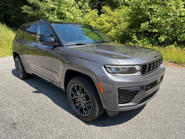 new 2026 Jeep Grand Cherokee car, priced at $62,390
