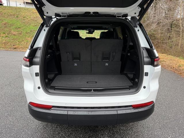 new 2026 Jeep Grand Cherokee L car, priced at $48,999