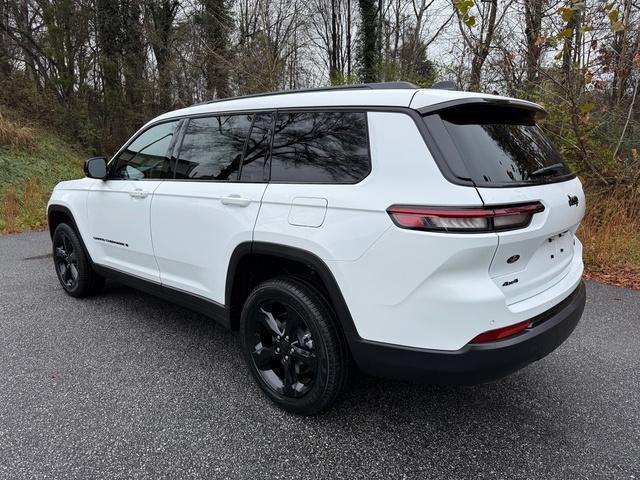 new 2025 Jeep Grand Cherokee L car, priced at $45,999