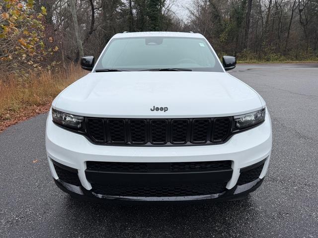 new 2025 Jeep Grand Cherokee L car, priced at $45,999