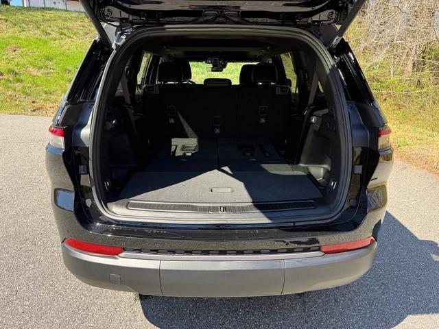 new 2026 Jeep Grand Cherokee L car, priced at $47,999