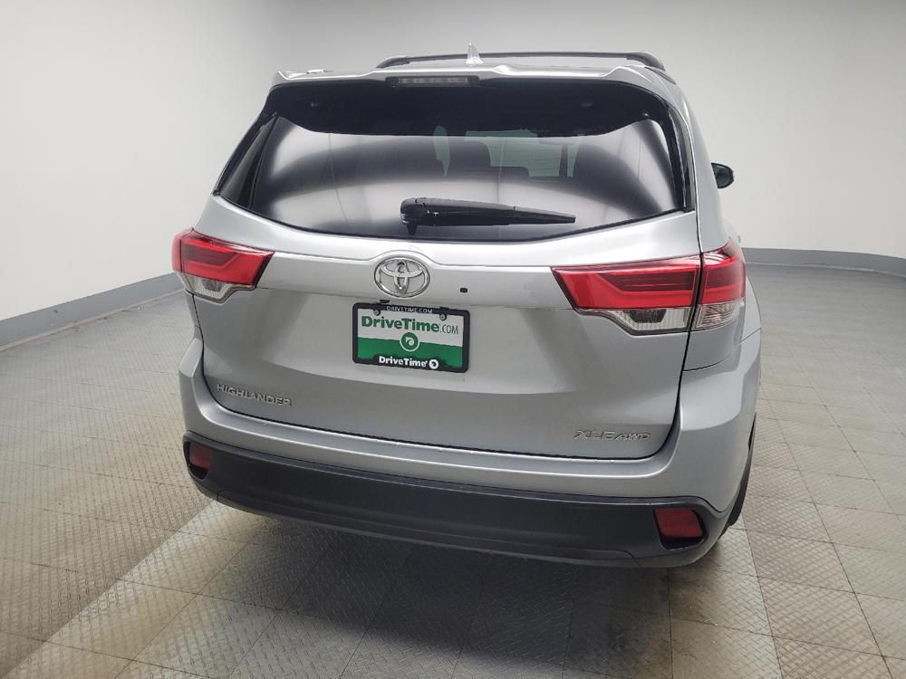 used 2019 Toyota Highlander car, priced at $25,995