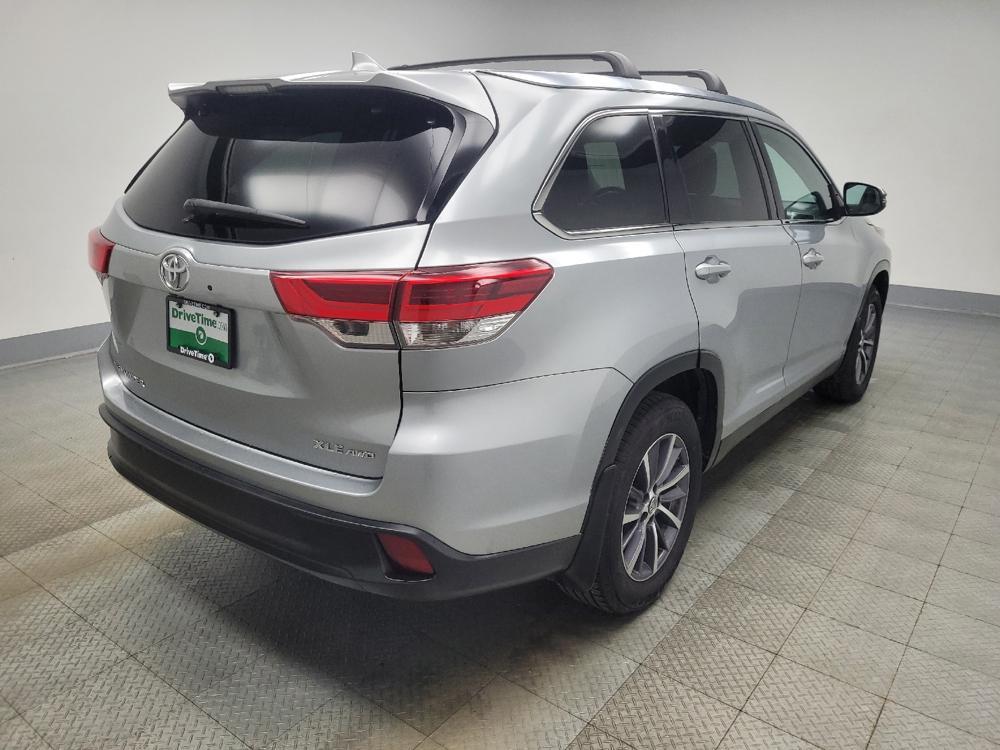 used 2019 Toyota Highlander car, priced at $25,995