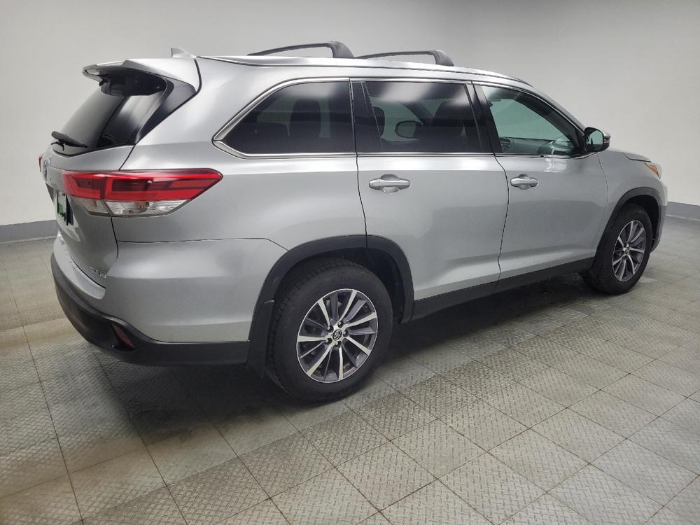 used 2019 Toyota Highlander car, priced at $25,995
