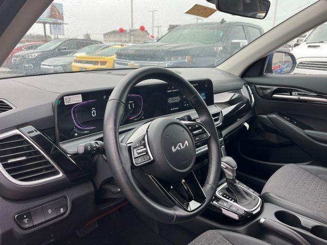 used 2025 Kia Seltos car, priced at $23,991