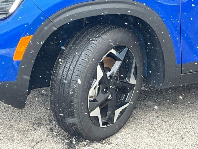 used 2025 Kia Seltos car, priced at $23,991