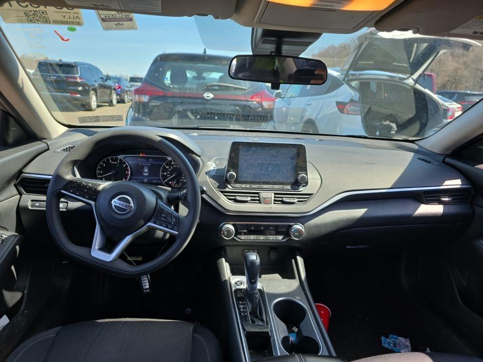 used 2022 Nissan Altima car, priced at $17,000
