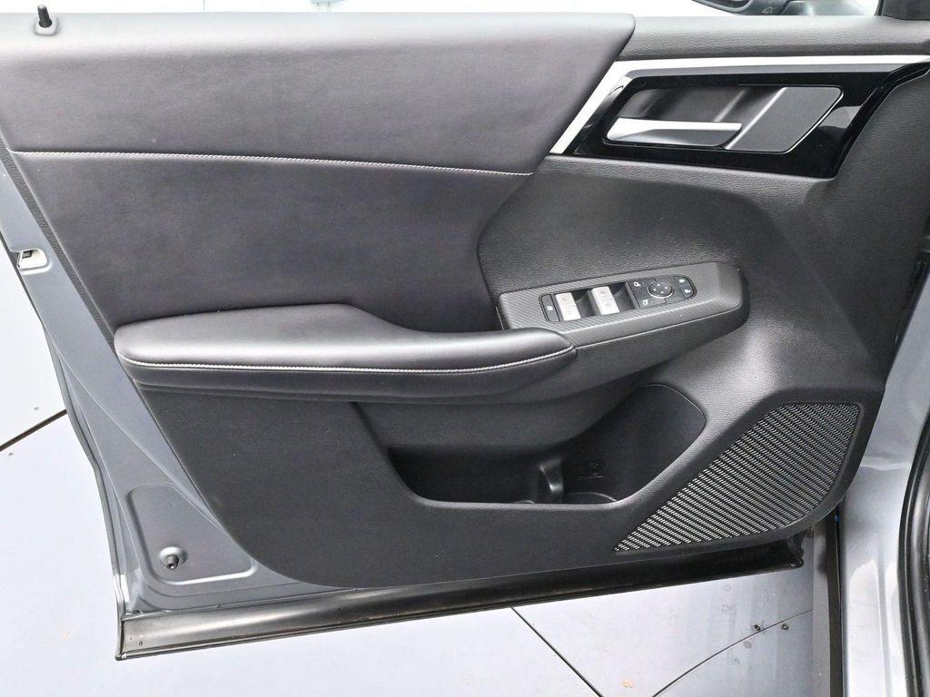 used 2022 Mitsubishi Outlander car, priced at $21,800