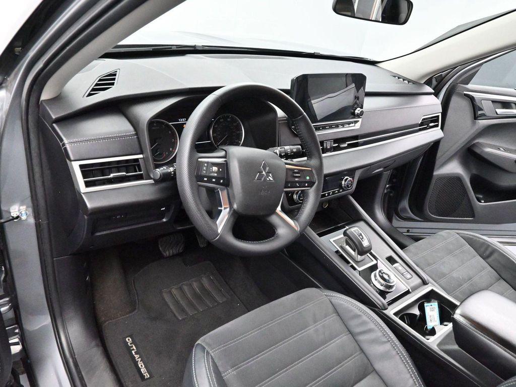 used 2022 Mitsubishi Outlander car, priced at $21,800