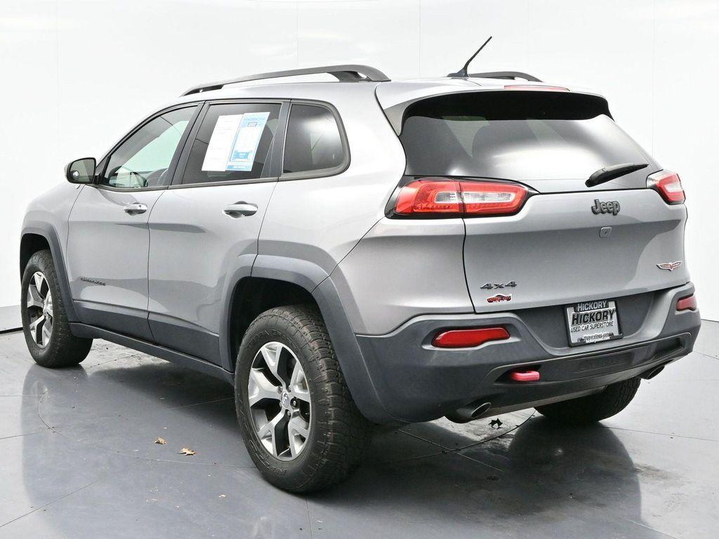 used 2015 Jeep Cherokee car, priced at $11,000