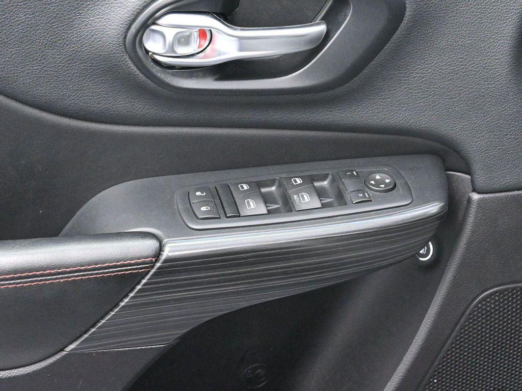 used 2015 Jeep Cherokee car, priced at $11,000