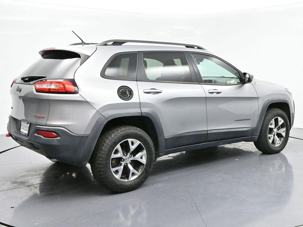 used 2015 Jeep Cherokee car, priced at $11,000